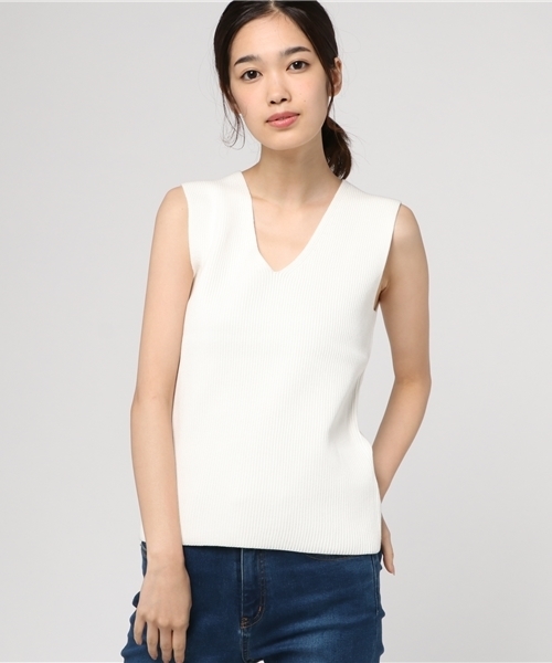 MERCURYDUO(マーキュリーデュオ)の「両畔編みニットベスト(ニット/セーター・レディース・オフホワイト/ライトグレー/マスタード/ラベンダー/ネイビー・FREE)」の2枚目の写真