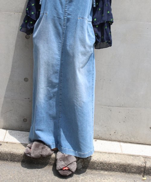 EMU Australia（エミューオーストラリア）の「【EMU/エミュ】EMU MAYBERRY/ファーサンダル#（サンダル・レディース・ピンク/ブラック/グレー・24/23/25）」の5枚目の写真