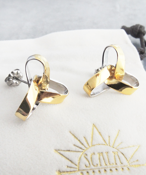 【SCALA/スカラ】トライアングルピアス（ピアス（両耳用））｜SCALA（スカラ）