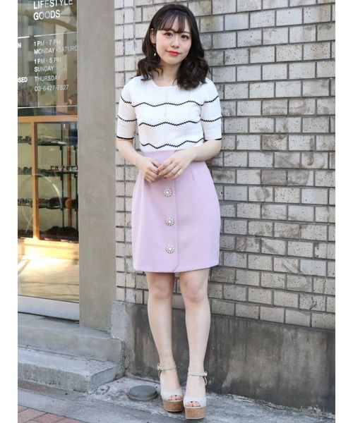 dazzlin（ダズリン）の「アイレットボーダーニットトップス（ニット/セーター・レディース・オフホワイト/オレンジ/ネイビー・FREE）」の12枚目の写真