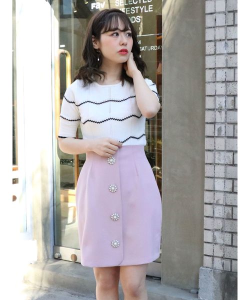 dazzlin（ダズリン）の「アイレットボーダーニットトップス（ニット/セーター・レディース・オフホワイト/オレンジ/ネイビー・FREE）」の9枚目の写真