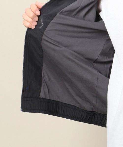 Reebok（リーボック）の「＜Reebok CLASSIC（リーボック）＞ VECTOR TRACK TOP JACKET/ジャケット ◆（ナイロンジャケット・メンズ・ブラック/ケリー/ネイビー・LARGE/MEDIUM/O）」の5枚目の写真