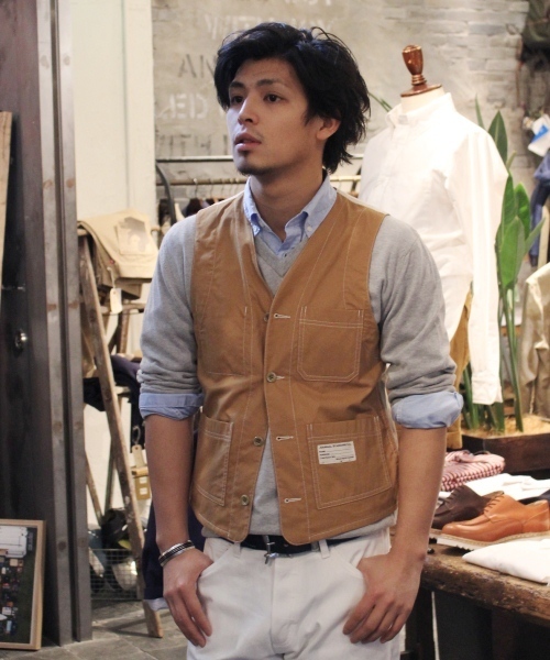 JOURNAL STANDARD（ジャーナルスタンダード）の「C/Nカラーワークベスト #（ベスト・メンズ・ブラック/ブルー系その他/ゴールド・MEDIUM/SMALL/LARGE）」の3枚目の写真