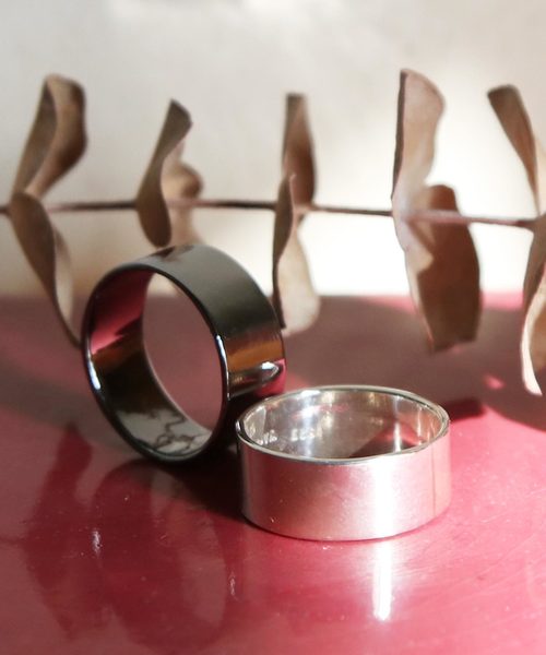 YArKA（ヤーカ）の「【YArKA/ヤーカ】silver925 7mm plane ring [pwo]/シルバー925  7ミリプレーンリング（リング・レディース・ブラック/シルバー/ゴールド/その他11/その他12・#13/#15/#11/#17/#9/#7/#19/#21/#23）」の6枚目の写真