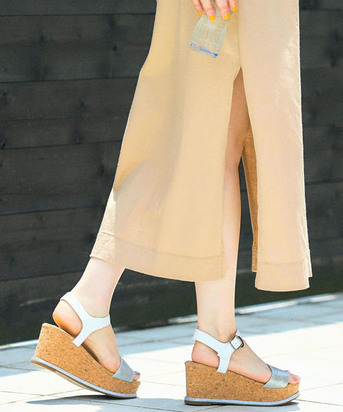 ODETTE E ODILE（オデットエオディール）の「OFC アクセントラインウェッジ サンダル70（サンダル・レディース・シルバー/イエロー/ベージュ/ブラック/オリーブ・37/35/36）」の5枚目の写真