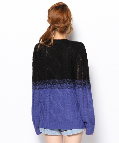 WEGO（ウィゴー）の「WEGO/グラデーションケーブルニット（ニット/セーター・レディース・ダークグレー/ブルー/ピンク・FREE）」の6枚目の写真