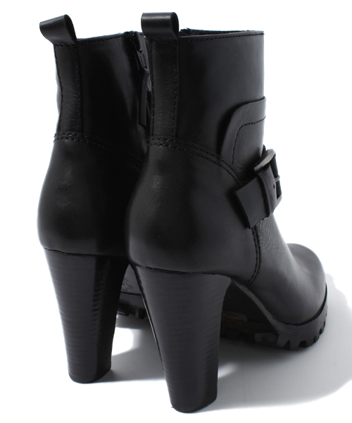 ROSE BUD(ローズバッド)の「【VERY掲載】H.P.L 03 N.COW BELTED W/H SHORT BOOTS(ブーツ・レディース・ブラック/チョコ・35/36/37/38/39)」の5枚目の写真