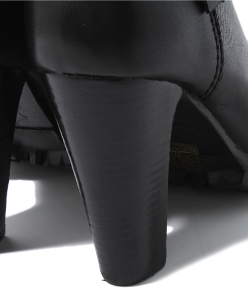 ROSE BUD(ローズバッド)の「【VERY掲載】H.P.L 03 N.COW BELTED W/H SHORT BOOTS(ブーツ・レディース・ブラック/チョコ・35/36/37/38/39)」の8枚目の写真