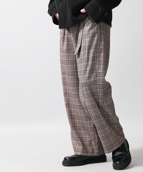 WEGO（ウィゴー）の「WEGO/ベルト付きチェックワイド起毛スラックス（スラックス・メンズ・ブラック系その他2/ブラウン系その他2・SMALL/MEDIUM/LARGE）」の2枚目の写真