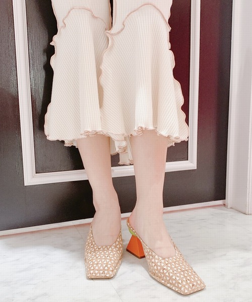 LILICIOUS(リリシャス)の「モチーフヒールミュール(サンダル・レディース・ブラック/ベージュ/マルチ・1/2/3)」の7枚目の写真