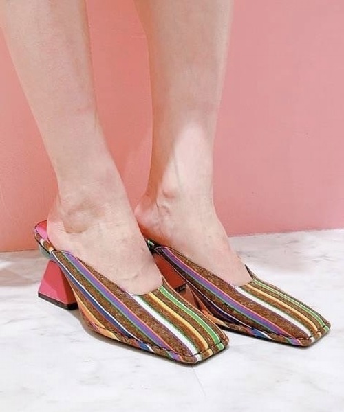 LILICIOUS(リリシャス)の「モチーフヒールミュール(サンダル・レディース・ブラック/ベージュ/マルチ・1/2/3)」の12枚目の写真