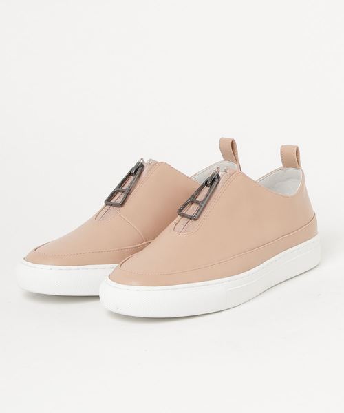 CHARLES & KEITH（チャールズ & キース）の「ジッパーディテール スニーカー / Zipper Detail Sneakers（スリッポン・レディース・ブラック/オフホワイト/アイボリー・22.5cm/23cm/23.5cm/24.5cm/25cm/25.5cm）」の3枚目の写真