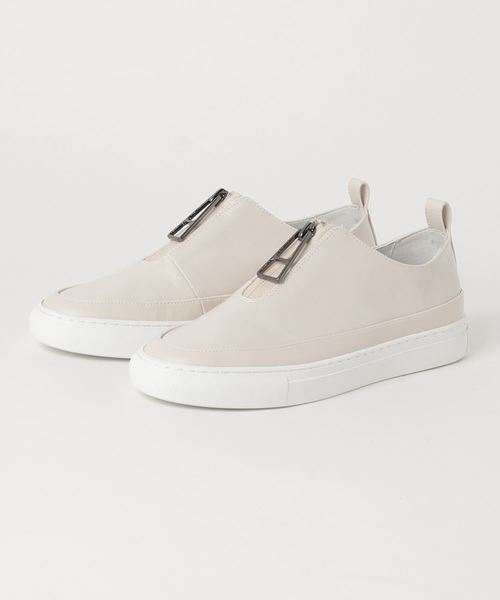 CHARLES & KEITH（チャールズ & キース）の「ジッパーディテール スニーカー / Zipper Detail Sneakers（スリッポン・レディース・ブラック/オフホワイト/アイボリー・22.5cm/23cm/23.5cm/24.5cm/25cm/25.5cm）」の2枚目の写真