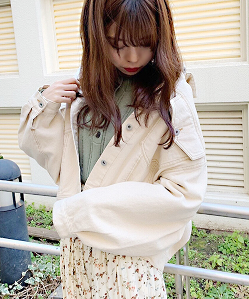 apres jour（アプレジュール）の「BIGポケットＧジャン【ZOZOTOWN限定アイテム】（デニムジャケット・レディース・ブラック/オフホワイト/ケミカルウォッシュ/ダークインディゴブルー・フリー）」の18枚目の写真