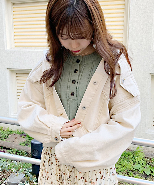 apres jour（アプレジュール）の「BIGポケットＧジャン【ZOZOTOWN限定アイテム】（デニムジャケット・レディース・ブラック/オフホワイト/ケミカルウォッシュ/ダークインディゴブルー・フリー）」の19枚目の写真