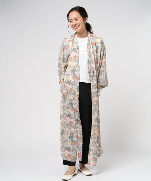 LB/S （エルビーエス）の「和柄シャツガウン/花柄/巾着付き（カーディガン/ボレロ・レディース・ベージュ/ネイビー/レッド・FREE）」の2枚目の写真