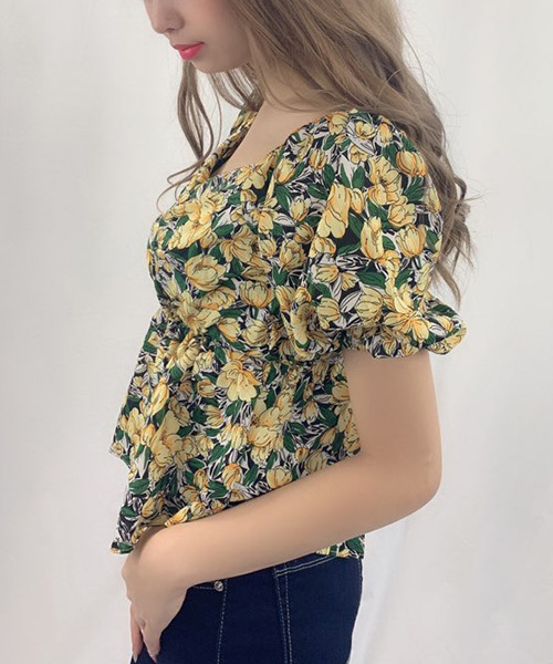 SPIGA（スピーガ）の「総花柄パフスリ裾フレアートップス（シャツ/ブラウス・レディース・レッド/イエロー・フリー）」の11枚目の写真