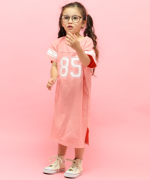 BAYFLOW（ベイフロー）の「[KIDS]ナンバリングワンピース（ワンピース・キッズ・オフホワイト/ピンク/チャコール・SMALL/MEDIUM/LARGE/X-LARGE/XX-LARGE）」の3枚目の写真