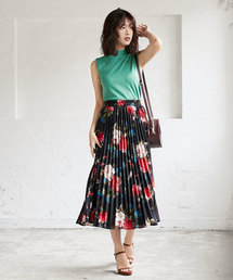 専用VETEMENTS 花柄プリーツスカート レッド ブラック S エレガント 専用VETEMENTS 花柄プリーツスカート レッド ブラック S