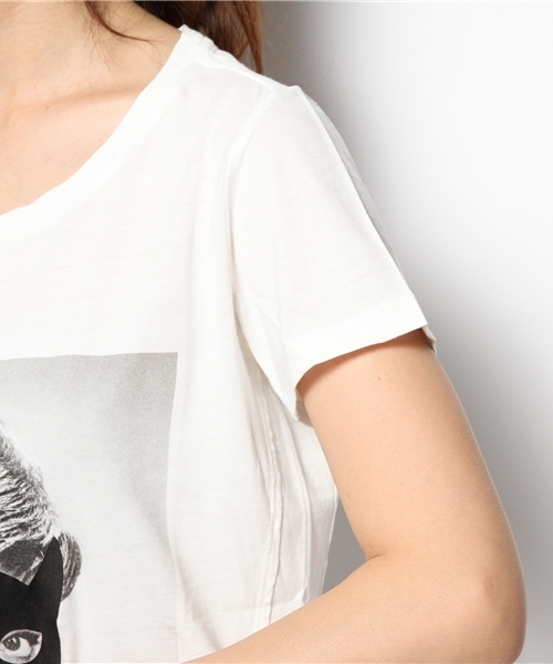 Ray BEAMS（レイビームス）の「LES BENJAMINS / HEPBURNER プリント Tシャツ（Tシャツ/カットソー・レディース・ホワイト・ONE SIZE）」の3枚目の写真