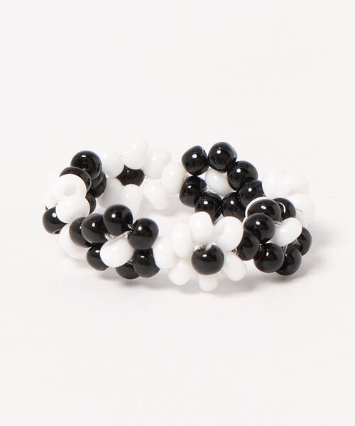 Fun & Daily(ファンアンドデイリー)の「F&D : カラービーズリング(リング・レディース・ブラック/レッド/イエロー/マルチ/ホワイト/ブルー・FREE)」の3枚目の写真