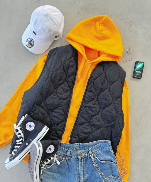 GILDAN（ギルダン）の「GILDAN(ギルダン) / スーパーオーバー サイズ展開多数 コットン無地　プルオーバーパーカー スウェットフーディー（パーカー・レディース・カーキ/杢グレー/グリーン系その他/ロイヤルブルー/マルーン/ライトピンク/パープル/ホワイト/ブラック/オレンジ/ゴールド/レッド/ネイビー/サックスブルー/サンドベージュ/ダークグリーン/ラベンダー/ダークブラウン/アッシュグレー/チャコールグレー/ミント・L/XL/M/S）」の21枚目の写真