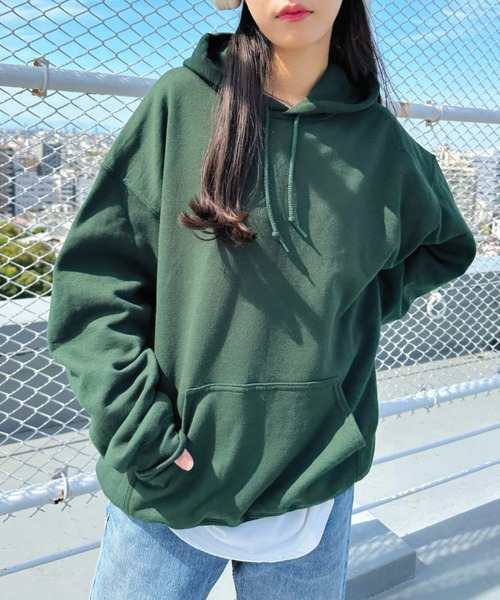 GILDAN（ギルダン）の「GILDAN(ギルダン) / スーパーオーバー サイズ展開多数 コットン無地　プルオーバーパーカー スウェットフーディー（パーカー・レディース・カーキ/杢グレー/グリーン系その他/ロイヤルブルー/マルーン/ライトピンク/パープル/ホワイト/ブラック/オレンジ/ゴールド/レッド/ネイビー/サックスブルー/サンドベージュ/ダークグリーン/ラベンダー/ダークブラウン/アッシュグレー/チャコールグレー/ミント・L/XL/M/S）」の8枚目の写真