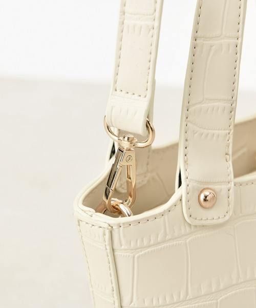 one after another NICE CLAUP（ワンアフターアナザーナイスクラップ）の「クロコ2Wayミニバッグ（ハンドバッグ・レディース・ブラウン/カーキ/アイボリー・FREE）」の7枚目の写真