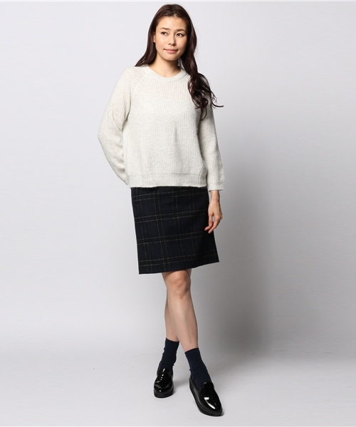 ELFORBR（エルフォーブル）の「キャッシュアンゴラ畦クルーネックプルオーバー（Tシャツ/カットソー・レディース・トップグレー/グリーン/サックスブルー・MEDIUM）」の7枚目の写真