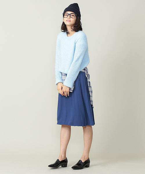 ELFORBR（エルフォーブル）の「キャッシュアンゴラ畦クルーネックプルオーバー（Tシャツ/カットソー・レディース・トップグレー/グリーン/サックスブルー・MEDIUM）」の12枚目の写真