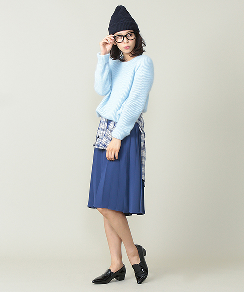 ELFORBR（エルフォーブル）の「キャッシュアンゴラ畦クルーネックプルオーバー（Tシャツ/カットソー・レディース・トップグレー/グリーン/サックスブルー・MEDIUM）」の13枚目の写真