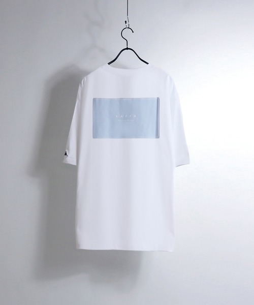 Kappa（カッパ）の「Kappa / カッパ 別注グラフィックビッグシルエットT（Tシャツ/カットソー・メンズ・ホワイト系その他2/ベージュ系その他2/ブルー系その他2/ブラック系その他2/ホワイト系その他3/ベージュ系その他3/ブルー系その他3/ブラック系その他3/ホワイト系その他4/ベージュ系その他4/ブルー系その他4/ブラック系その他4/ホワイト/ホワイト系その他/ミント/グリーン系その他/ベージュ/ベージュ系その他/ブラック系その他/ブラック/チャコールグレー/グリーン/アイボリー/ピンク/グレー/パープル/グリーン系その他2/グレー系その他2/グレー系その他3/ピンク系その他3/パープル系その他3/サックスブルー・M/L）」の4枚目の写真