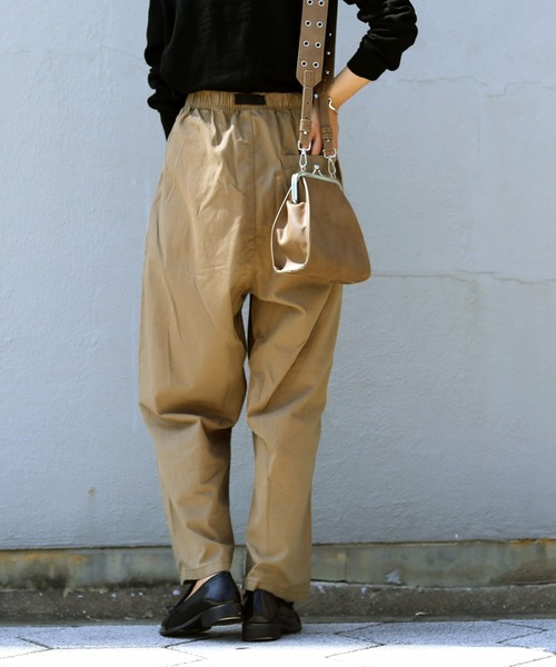 Fashion Letter（ファッションレター）の「バックルバルーンパンツ（チノパンツ・レディース・ブラック/ベージュ/カーキ・LL/4L/3L/M/L）」の4枚目の写真