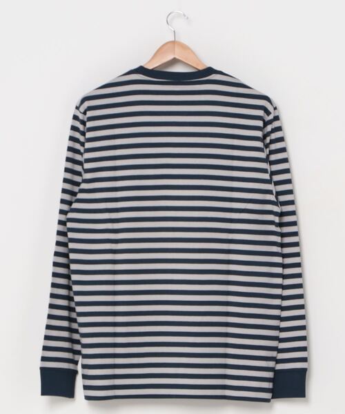Carhartt WIP(カーハートダブリューアイピー)の「L/S PARKER POCKET T-SHIRT(Tシャツ/カットソー・メンズ・ブルー系その他/ホワイト系その他/パープル系その他/グリーン系その他/オレンジ系その他・LARGE/MEDIUM/SMALL/X-LARGE)」の6枚目の写真