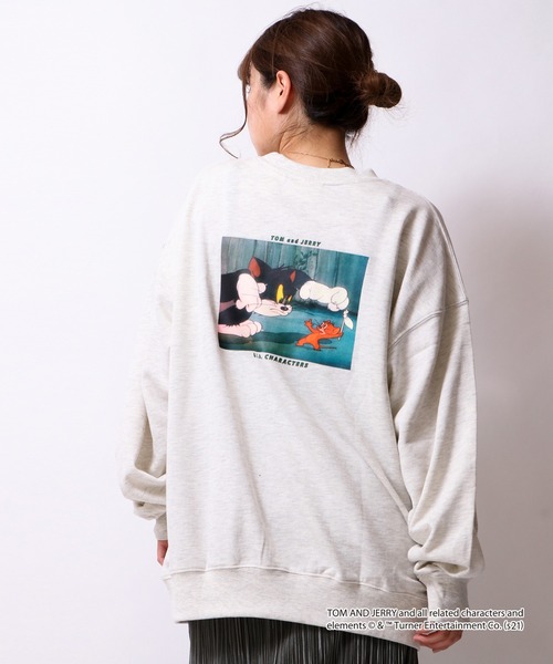 POWER TO THE PEOPLE(パワートゥーザピープル)の「【POWER TO THE PEOPLE×TOM&JERRY】ダブルネームコラボ 裏毛フォトプリントトレーナー(スウェット)」|キナリ