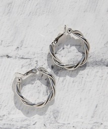 ツイストラインのフープピアス・イヤリング