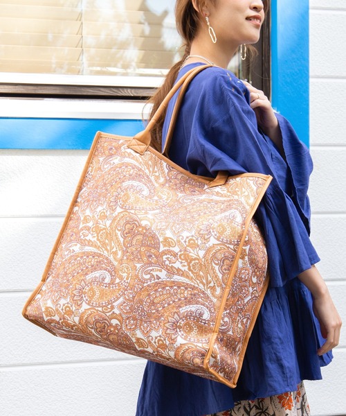 チャイハネ(チャイハネ)の「【チャイハネ】ペイズリー柄BIGトートバッグ(トートバッグ・レディース・ブラウン/ブルー・FREE)」の1枚目の写真