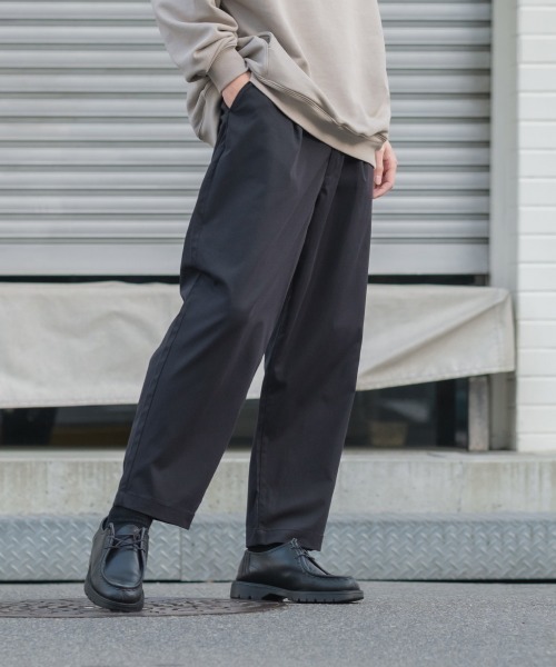 improves（インプローブス）の「ナチュラル ストレッチ タック ワイド テーパードパンツ（スラックス・メンズ・ブラック/ホワイト/ベージュ・LARGE/MEDIUM）」の7枚目の写真