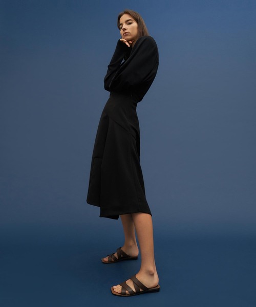 CHARLES & KEITH（チャールズ & キース）の「クロスオーバー フラット / Crossover Flats（サンダル・レディース・ホワイト/ブラック/ダークブラウン/ブルー・22.5cm/23cm/23.5cm/24.5cm/25cm/25.5cm）」の20枚目の写真