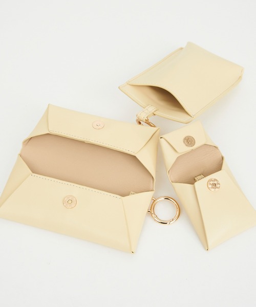 LAZY SUSAN（レイジースーザン）の「マルチポシェット　ルベルニ３セット（ショルダーバッグ・レディース・ブラック/ブラウン/アイボリー・FREE）」の21枚目の写真