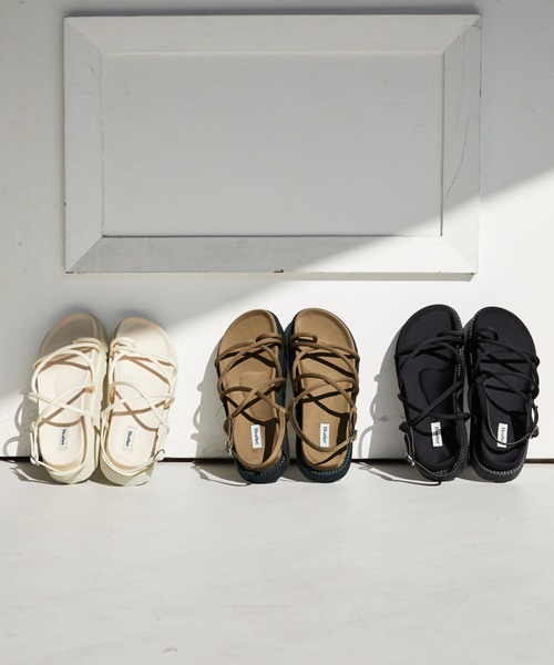 Heather(ヘザー)の「厚底コードレースアップ トングサンダル 937582(サンダル・レディース・ブラック/アイボリー/ベージュ・M/L)」の4枚目の写真