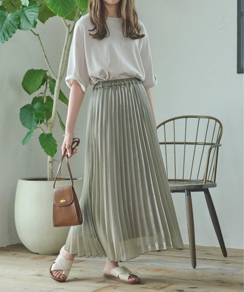 Ambre Neige（アンブルネージュ）の「シャイニープリーツスカート／【WEB/EC限定商品】（スカート・レディース・ブルー系その他/ピンクベージュ・FREE）」の8枚目の写真