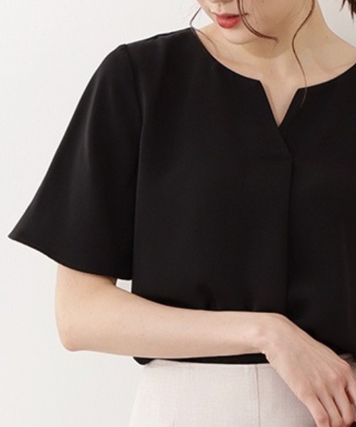 NATURAL BEAUTY BASIC(ナチュラルビューティーベーシック)の「サテンダブルクロス半袖(シャツ/ブラウス・レディース・ピンク/ブラック/ベージュ・マルチサイズ)」の15枚目の写真