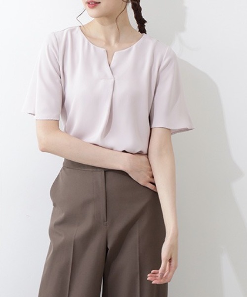 NATURAL BEAUTY BASIC(ナチュラルビューティーベーシック)の「サテンダブルクロス半袖(シャツ/ブラウス・レディース・ピンク/ブラック/ベージュ・マルチサイズ)」の21枚目の写真