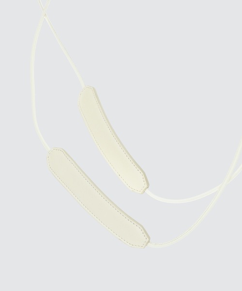 JIL SANDER（ジルサンダー）の「DRAWSTRING SM CR　BODY（ショルダーバッグ・レディース・オフホワイト/ブラック・U）」の3枚目の写真