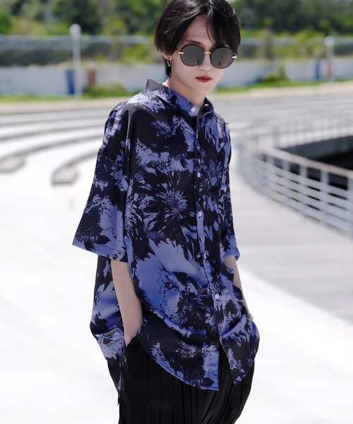 G.O.C（ジーオーシー）の「マルチパターンオーバーサイズ半袖ドルマン