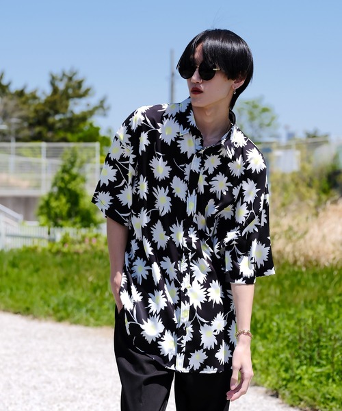 G.O.C(ジーオーシー)の「マルチパターンオーバーサイズ半袖ドルマンシャツ(シャツ/ブラウス・メンズ・レオパード/ホワイト系その他/ブラック系その他/ホワイト系その他2/ブラック系その他2/パイソン/その他1/その他2/その他3/ワイン/ブルー/パープル/その他4/その他5/ブルー系その他/ホワイト・FREE)」の18枚目の写真