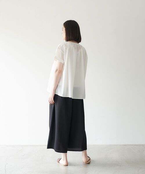 Afternoon Tea(アフタヌーンティー)の「UV加工ブラウス(シャツ/ブラウス・レディース・ライトグリーン/ライトパープル/オフホワイト・MEDIUM)」の6枚目の写真