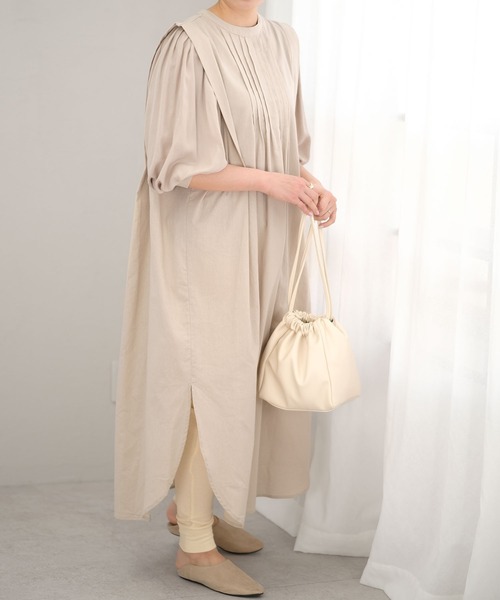 ANDJ(アンドジェイ)の「リネンタッチ異素材切替ピンタックブザムワンピース(シャツワンピース・レディース・ブラック/アイボリー/ライトベージュ・M)」の8枚目の写真