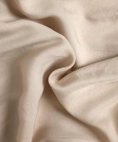 ANDJ(アンドジェイ)の「リネンタッチ異素材切替ピンタックブザムワンピース(シャツワンピース・レディース・ブラック/アイボリー/ライトベージュ・M)」の5枚目の写真